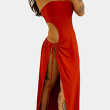 Alba – Vestido Elegante Sin Tirantes con Toque Coqueto