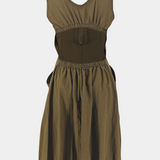 Clara – Vestido Midi con Estilo Único y Moderno