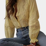 Nuria – Blusa de Encaje Ideal Para Aportar Luz y Estilo