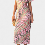 María – Vestido Elegante con Estampado Moderno y Escote en V