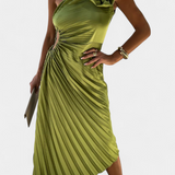 Leire – Vestido de Cóctel Asimétrico con Estilo Único y Elegancia Atemporal