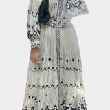 Mariana – Vestido Maxi Con Bordados Artesanales Para Un Estilo Único