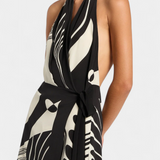 Aitana – Vestido Corto Halter con Estampado Abstracto para un Look Moderno y Elegante