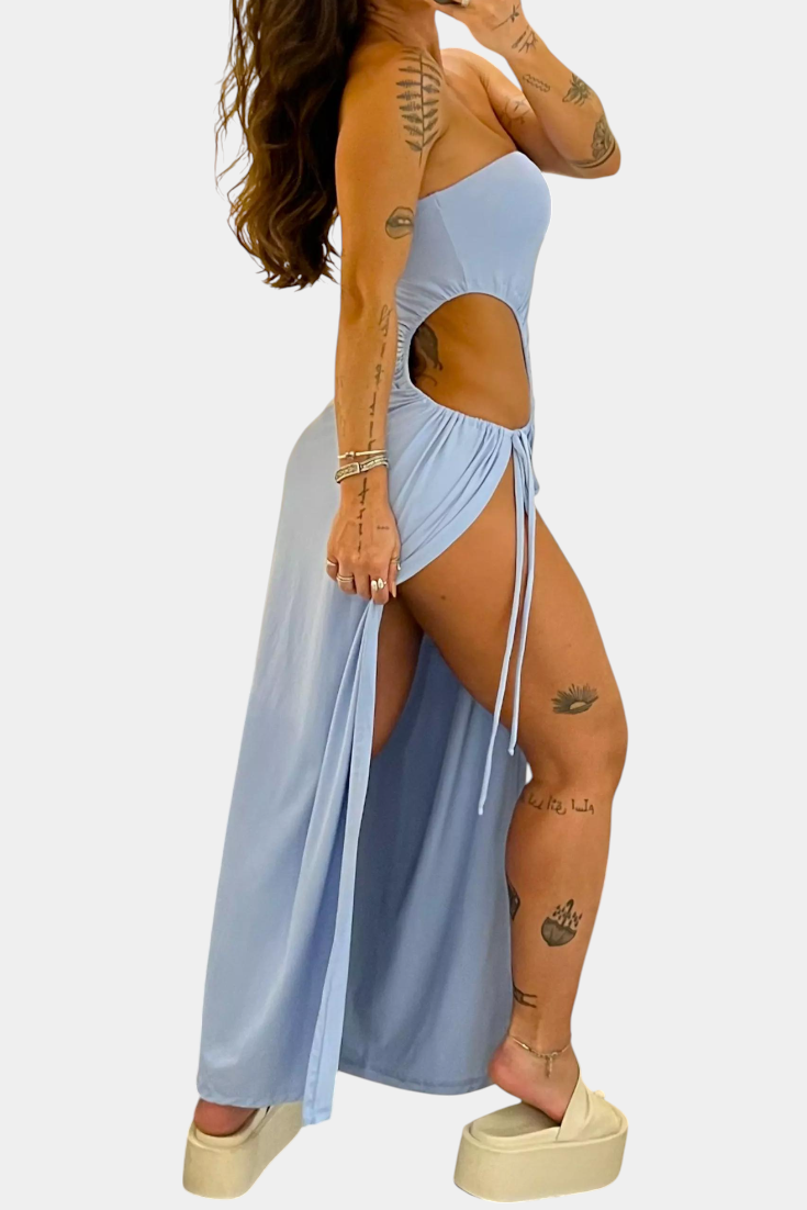 Alba – Vestido Elegante Sin Tirantes con Toque Coqueto