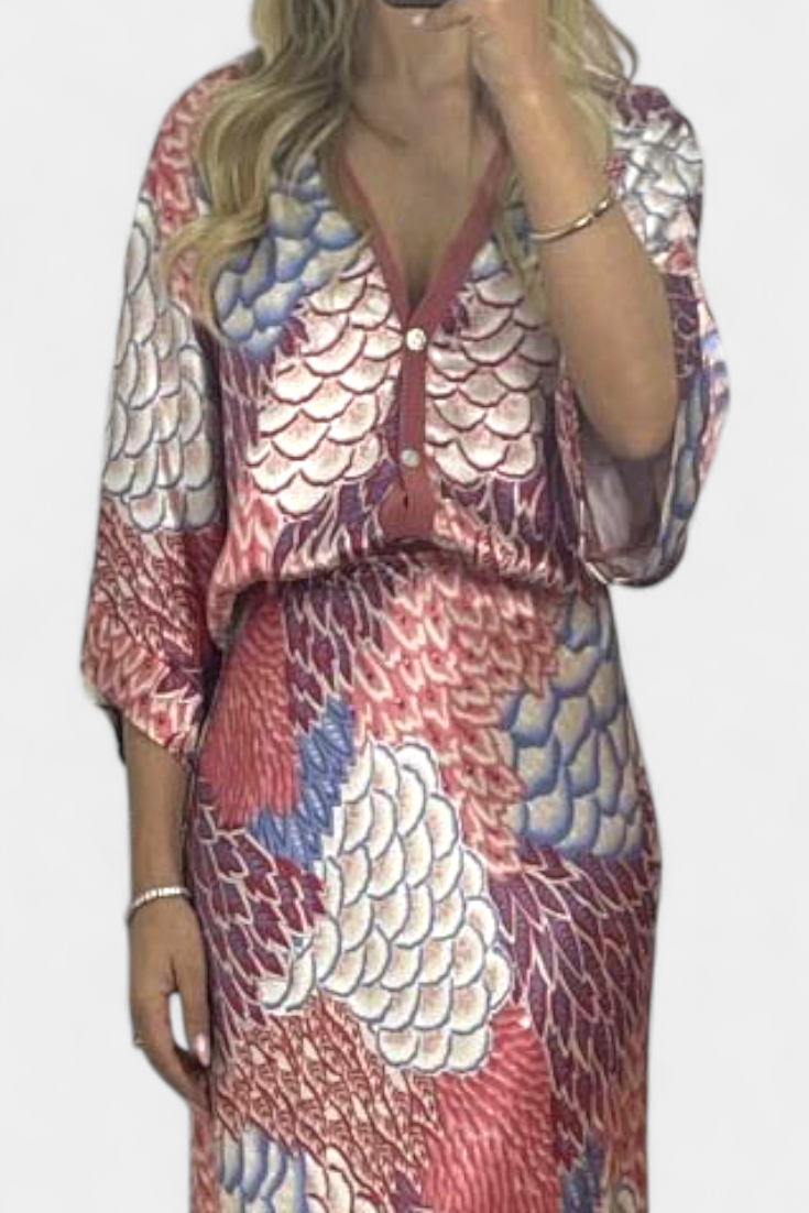 María – Conjunto Elegante de Blusa y Falda Floral para un Look Sofisticado