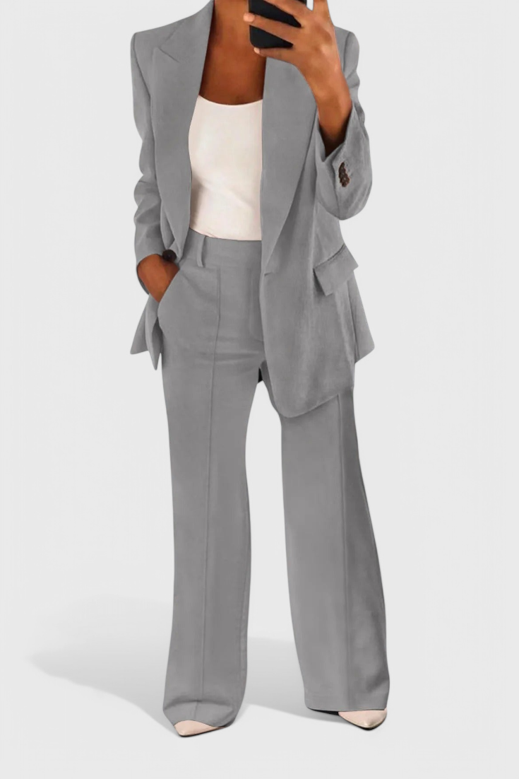 Clara – Conjunto Elegante de 2 Piezas para La Mujer Moderna
