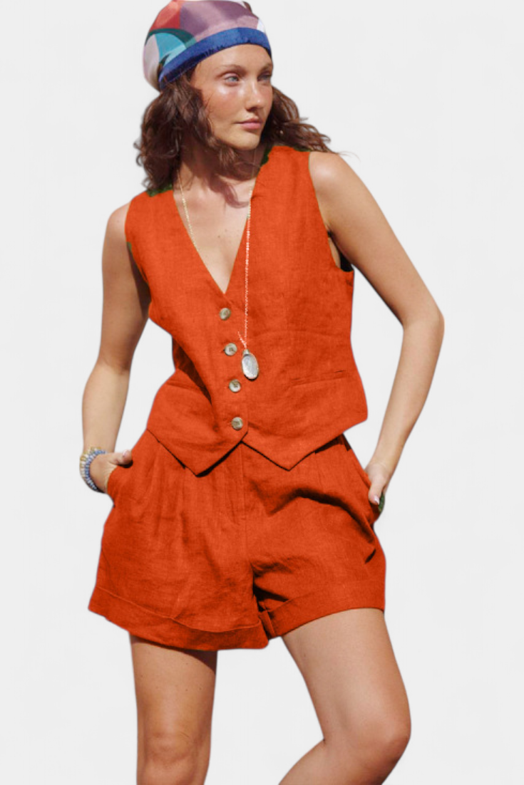 Clara – Conjunto Chic de Chaleco y Pantalones Cortos para un Estilo Fresco y Elegante