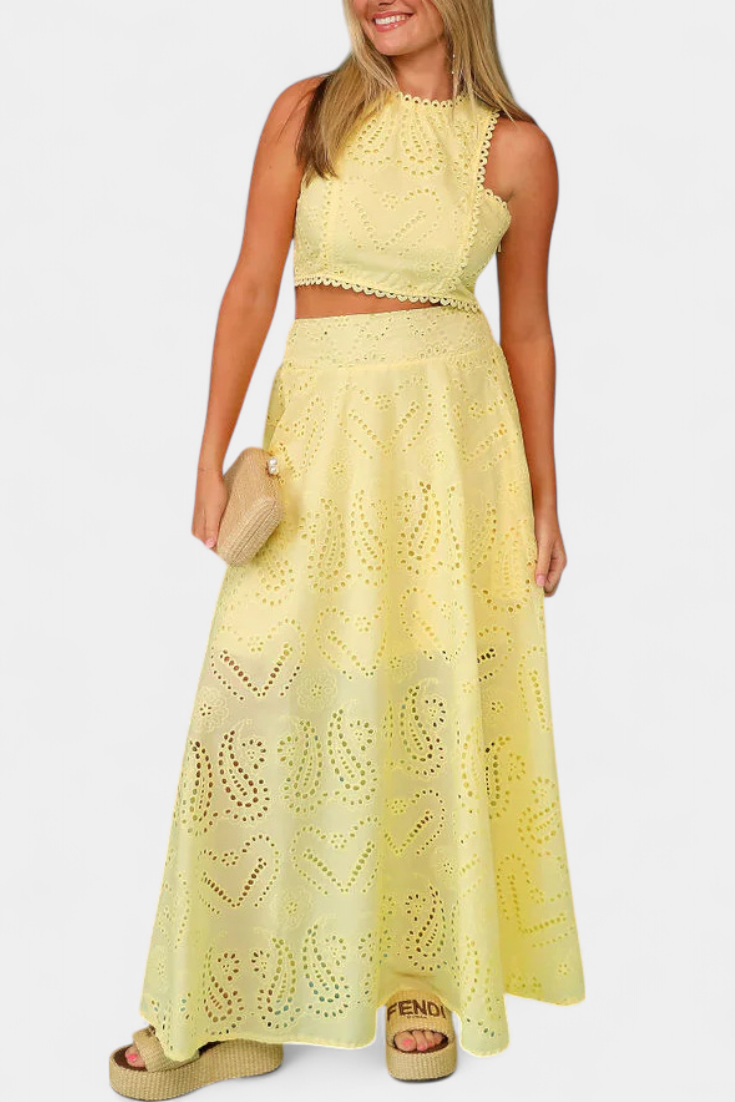 Teresa – Conjunto Elegante de Encaje Floral para un Estilo Sofisticado
