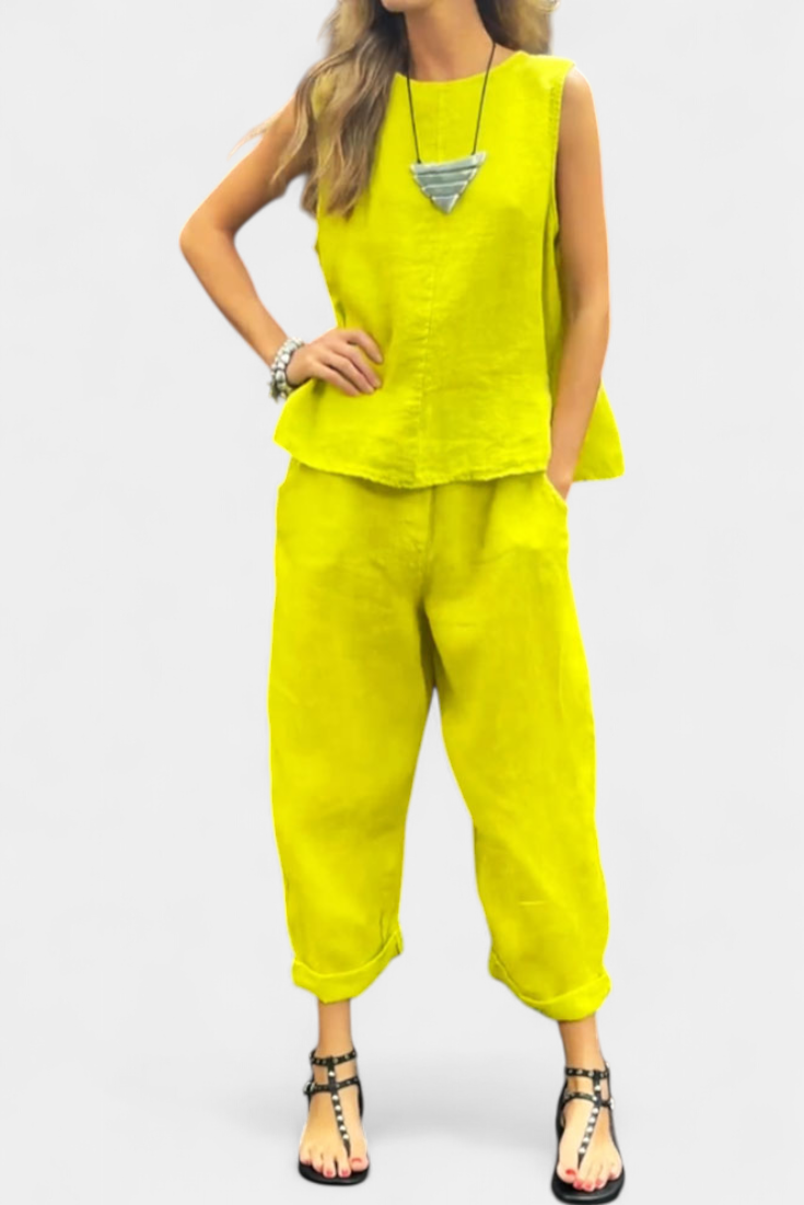 Lola – Conjunto de Chaleco y Pantalón Sin Mangas en Algodón Lino con Estilo Único y Elegante
